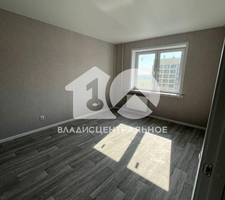 Продаётся 1-комнатная квартира, 39.6 м²