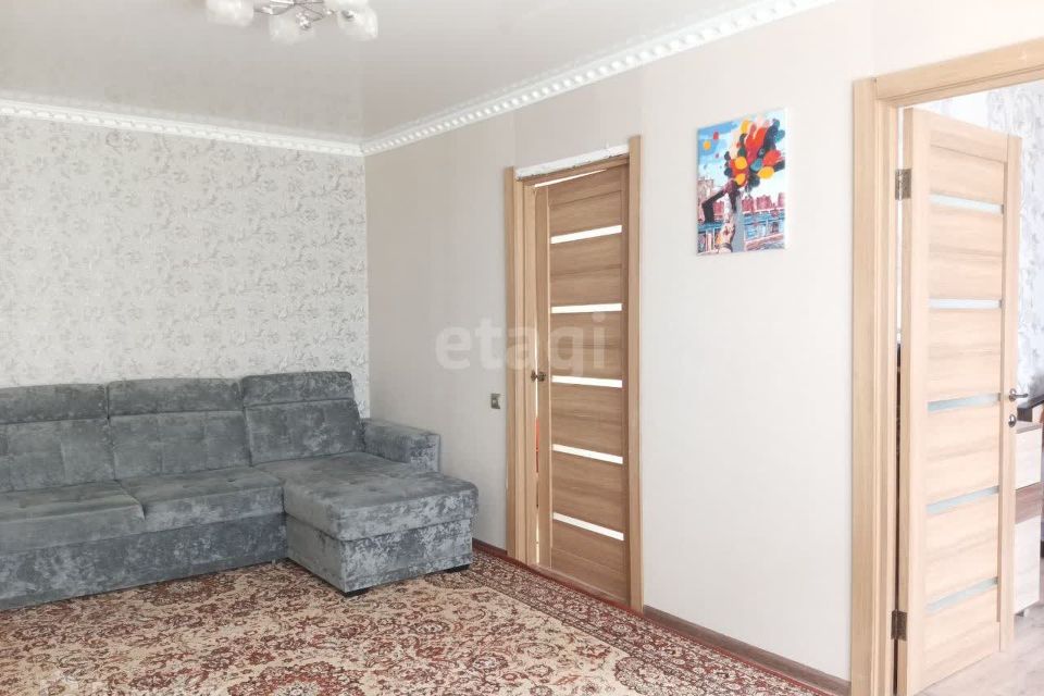 Продаётся 4-комнатная квартира, 63.1 м²
