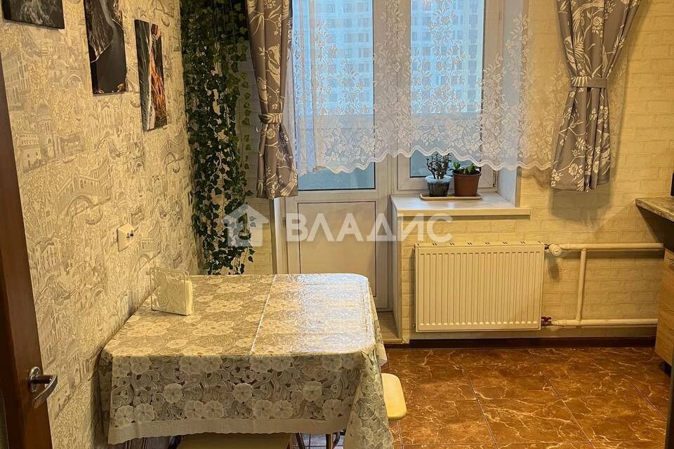 Продаётся 3-комнатная квартира, 76.2 м²