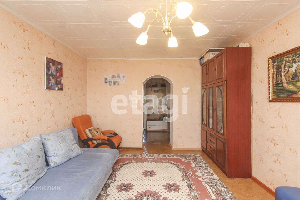 Продаётся 3-комнатная квартира, 59.7 м²