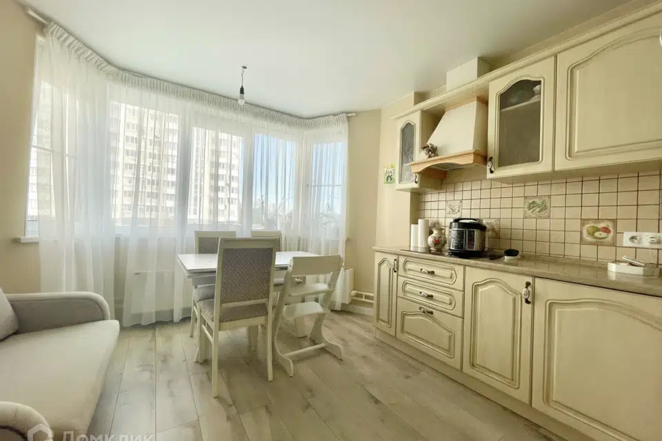 Продаётся 2-комнатная квартира, 60.7 м²