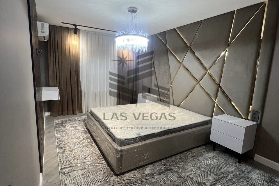 Сдаётся 2-комнатная квартира, 61.7 м²