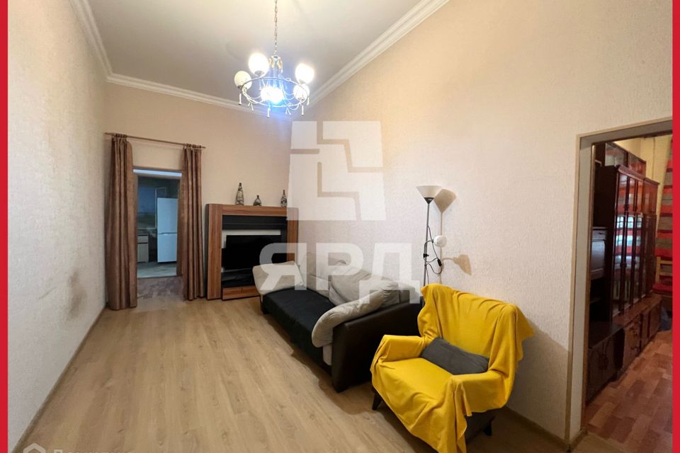 Продаётся 4-комнатная квартира, 68 м²