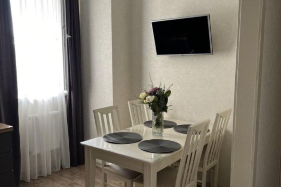 Продаётся 2-комнатная квартира, 61 м²