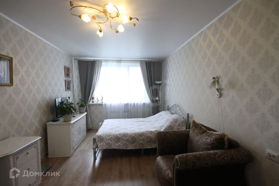 Продаётся 4-комнатная квартира, 98 м²