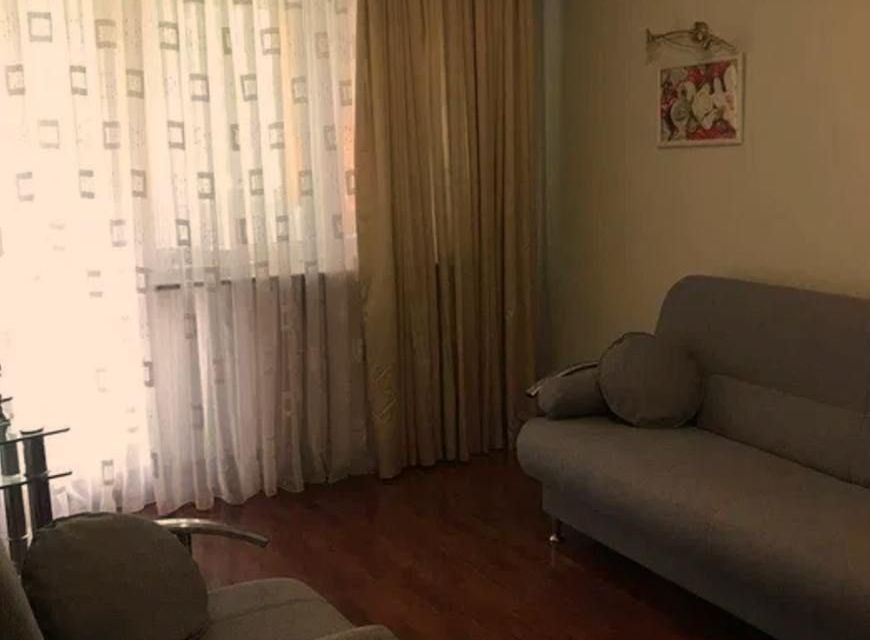 Продаётся 2-комнатная квартира, 57 м²