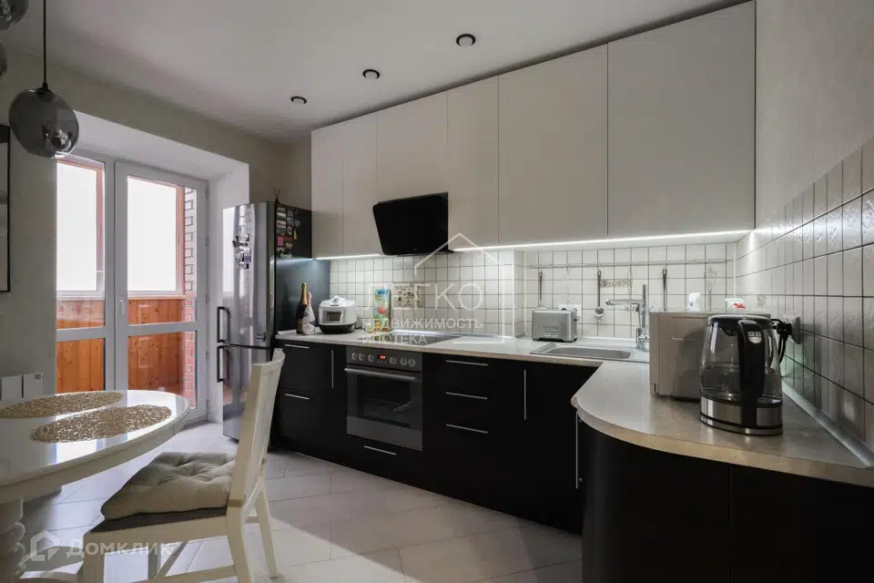 Продаётся 2-комнатная квартира, 84.39 м²