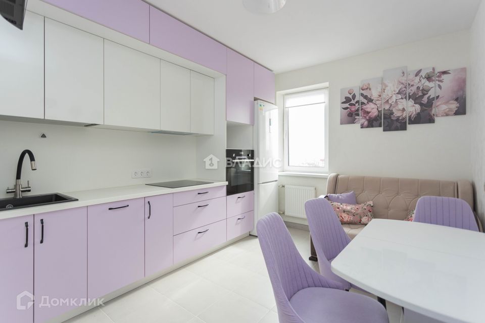 Продаётся 1-комнатная квартира, 40.3 м²