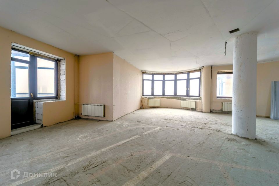 Продаётся 1-комнатная квартира, 126.5 м²
