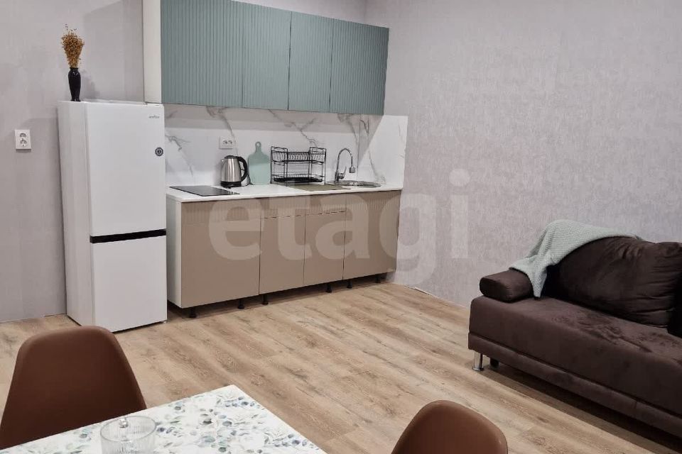 Продаётся 1-комнатная квартира, 43.1 м²