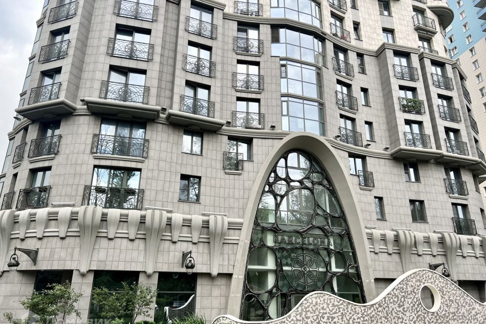 Продаётся 1-комнатная квартира, 57 м²