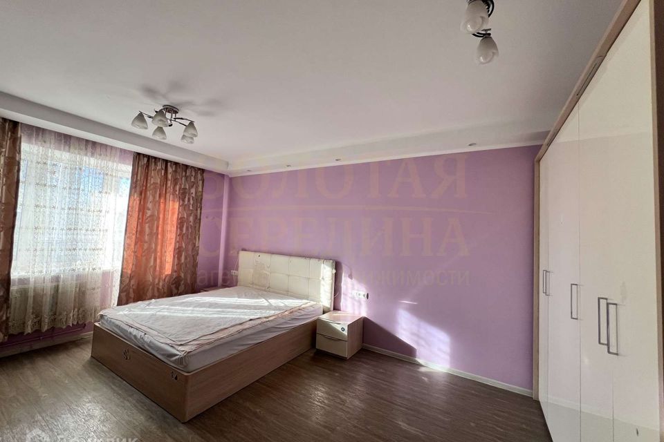 Продаётся 1-комнатная квартира, 46 м²