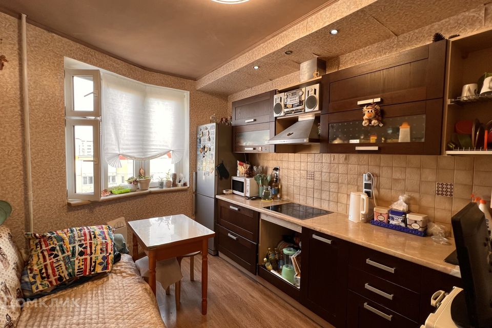 Продаётся 1-комнатная квартира, 37.8 м²