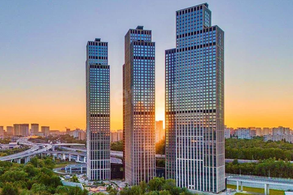 Продаётся 1-комнатная квартира, 75 м²