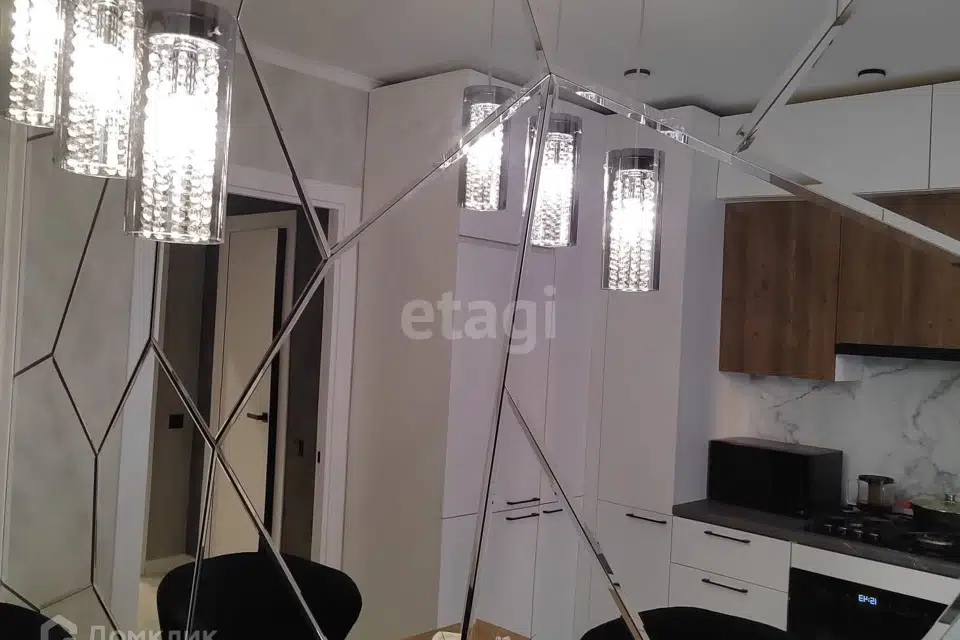 Продаётся 2-комнатная квартира, 71.5 м²