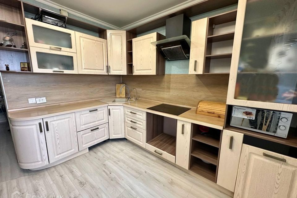 Продаётся 3-комнатная квартира, 90 м²