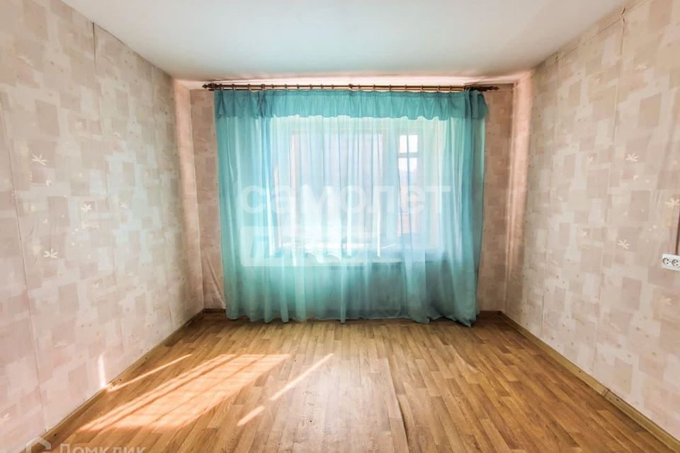 Продаётся комната в 8-комн. квартире, 13 м²