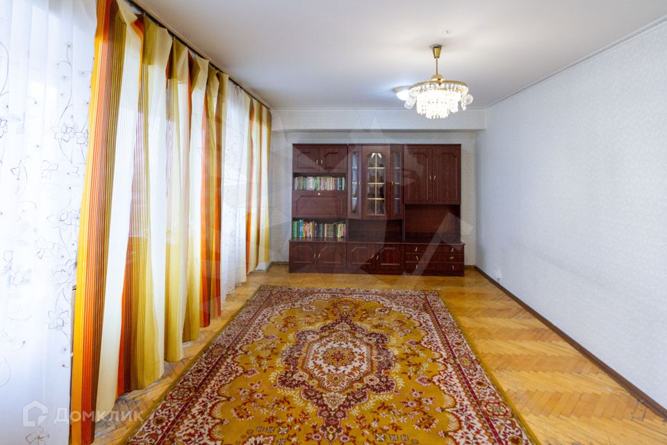 Продаётся 3-комнатная квартира, 71.3 м²