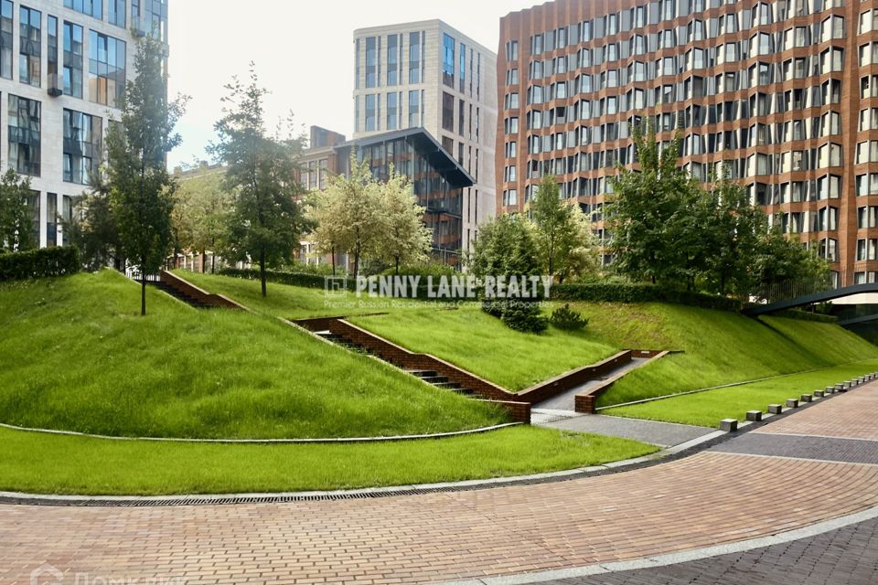 Сдаётся 3-комнатная квартира, 140 м²