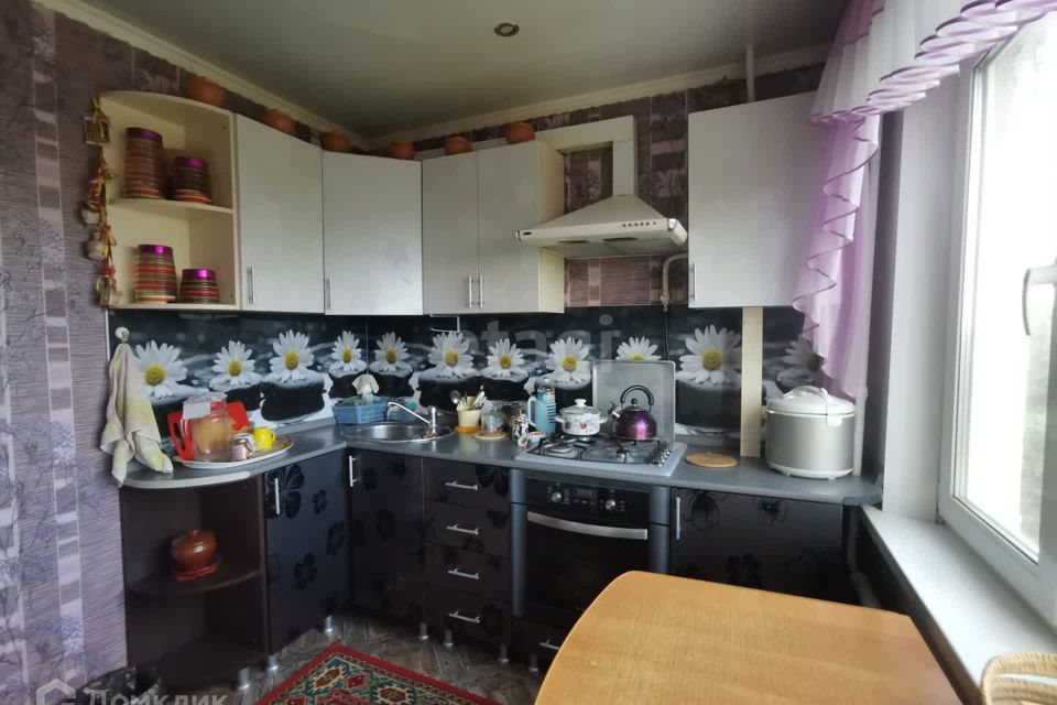 Продаётся 4-комнатная квартира, 72.7 м²