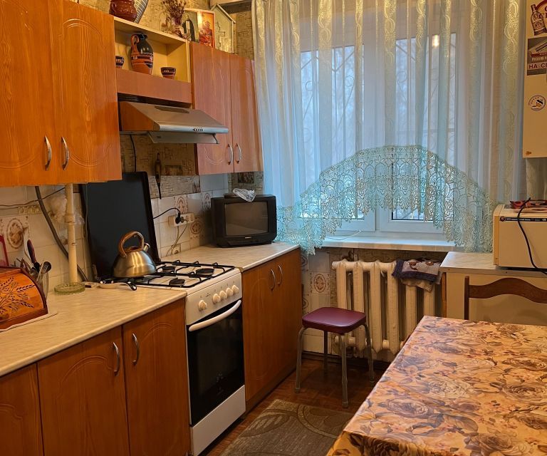 Продаётся 3-комнатная квартира, 61.8 м²