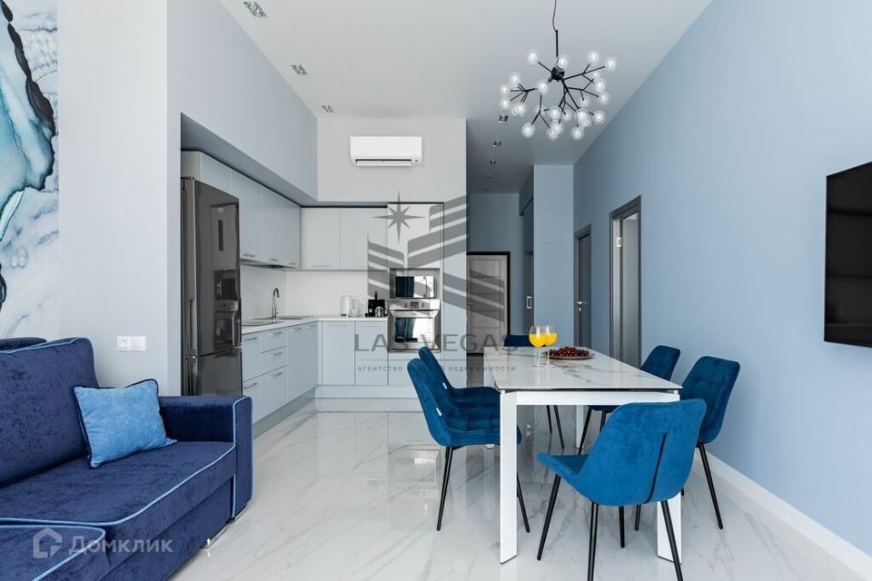 Сдаётся 1-комнатная квартира, 73 м²