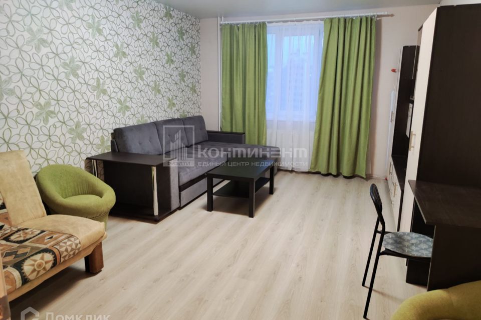 Продаётся 1-комнатная квартира, 42 м²