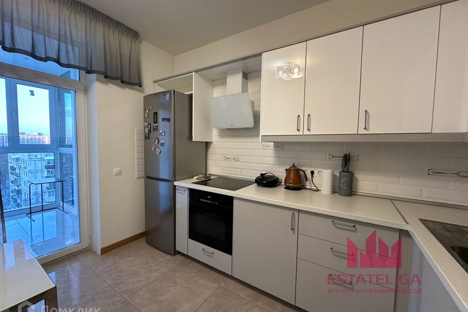 Сдаётся 2-комнатная квартира, 65 м²