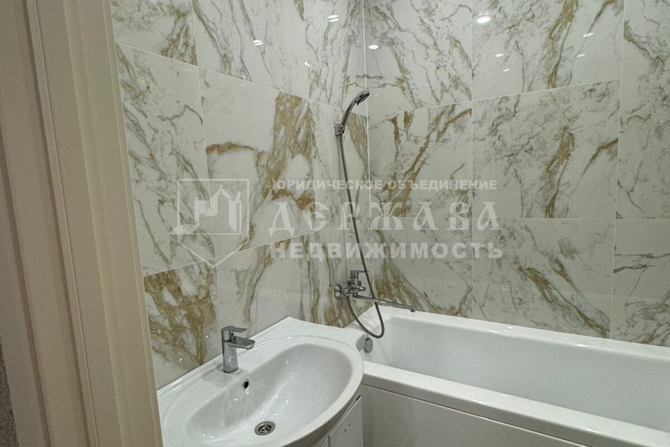 Продаётся 2-комнатная квартира, 60 м²