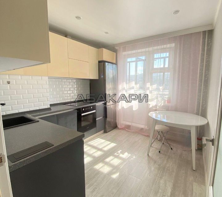 Сдаётся 2-комнатная квартира, 53 м²
