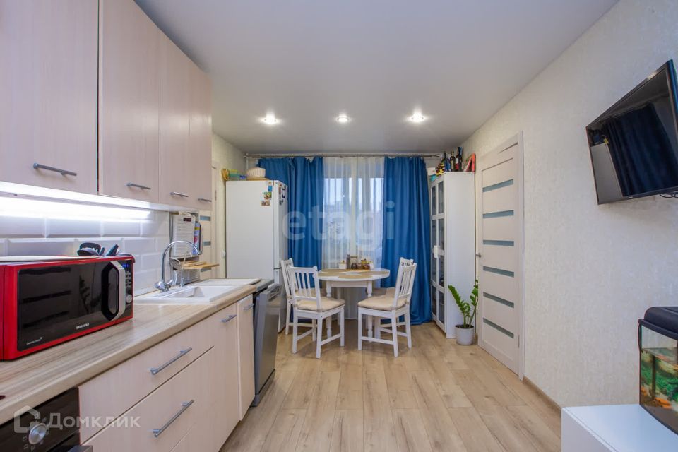 Продаётся 3-комнатная квартира, 44.2 м²