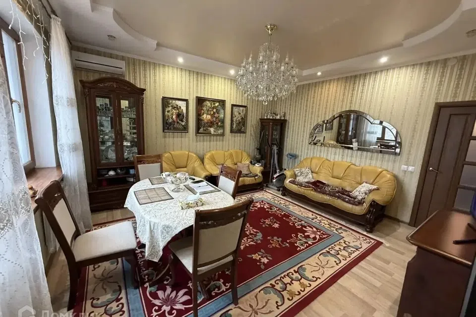 Продаётся 3-комнатная квартира, 63.3 м²