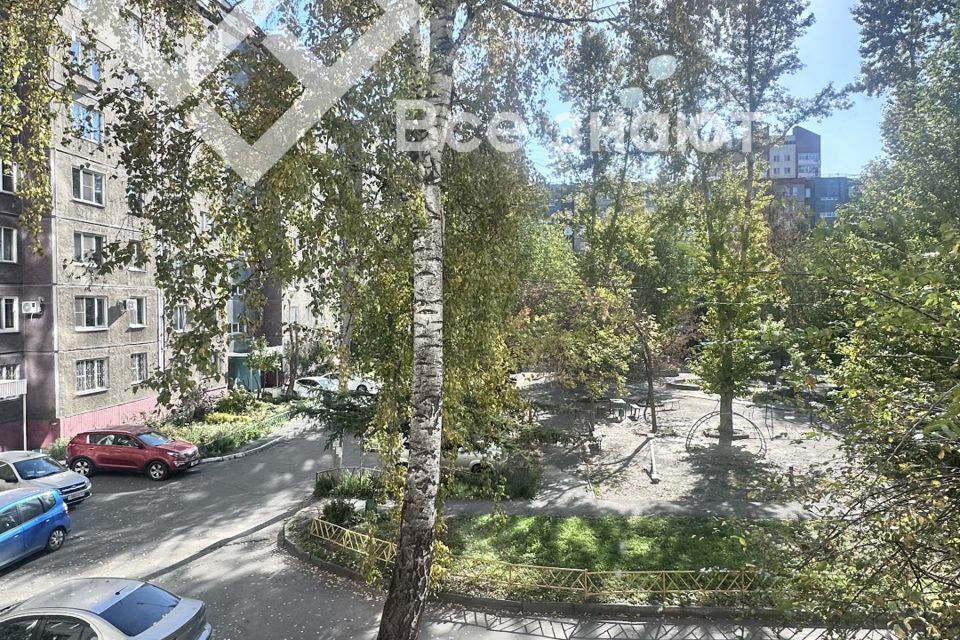 Сдаётся 2-комнатная квартира, 49.5 м²