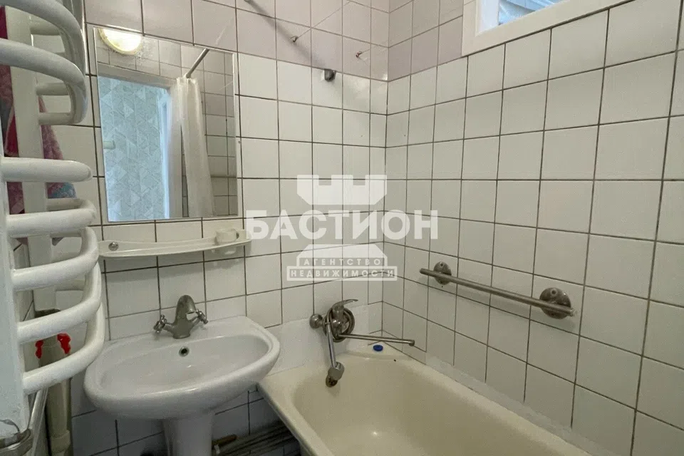 Продаётся 3-комнатная квартира, 59.5 м²