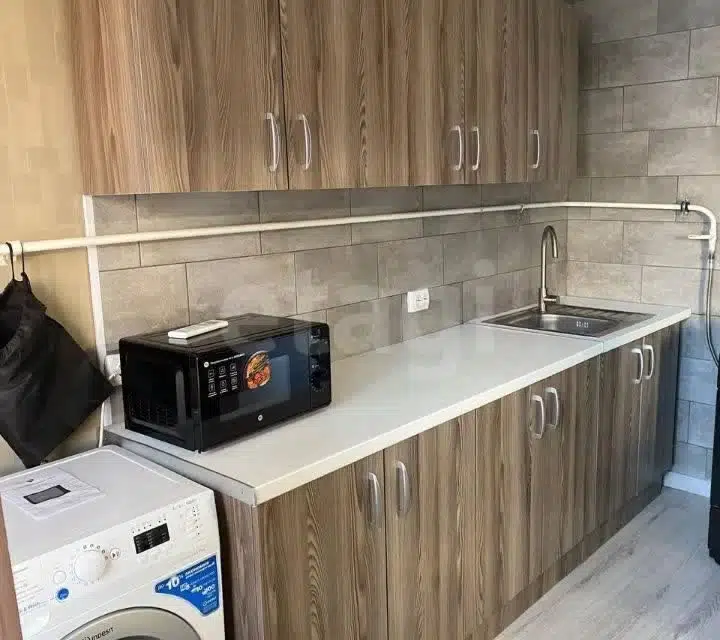 Продаётся 1-комнатная квартира, 38 м²