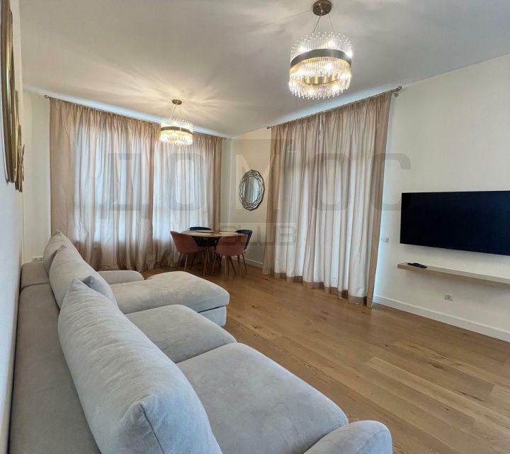 Продаётся 2-комнатная квартира, 92.9 м²