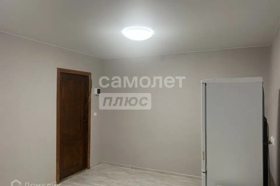 Продаётся комната в 1-комн. квартире, 18 м²