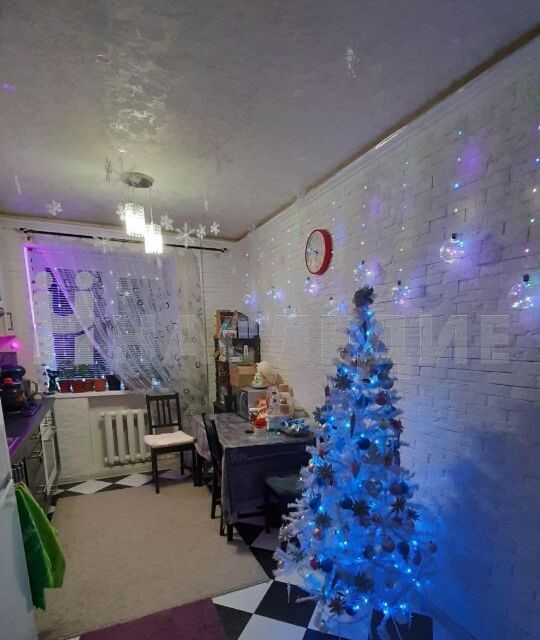 Продаётся 3-комнатная квартира, 58.1 м²