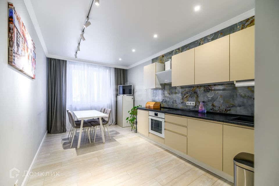 Продаётся 3-комнатная квартира, 82.1 м²