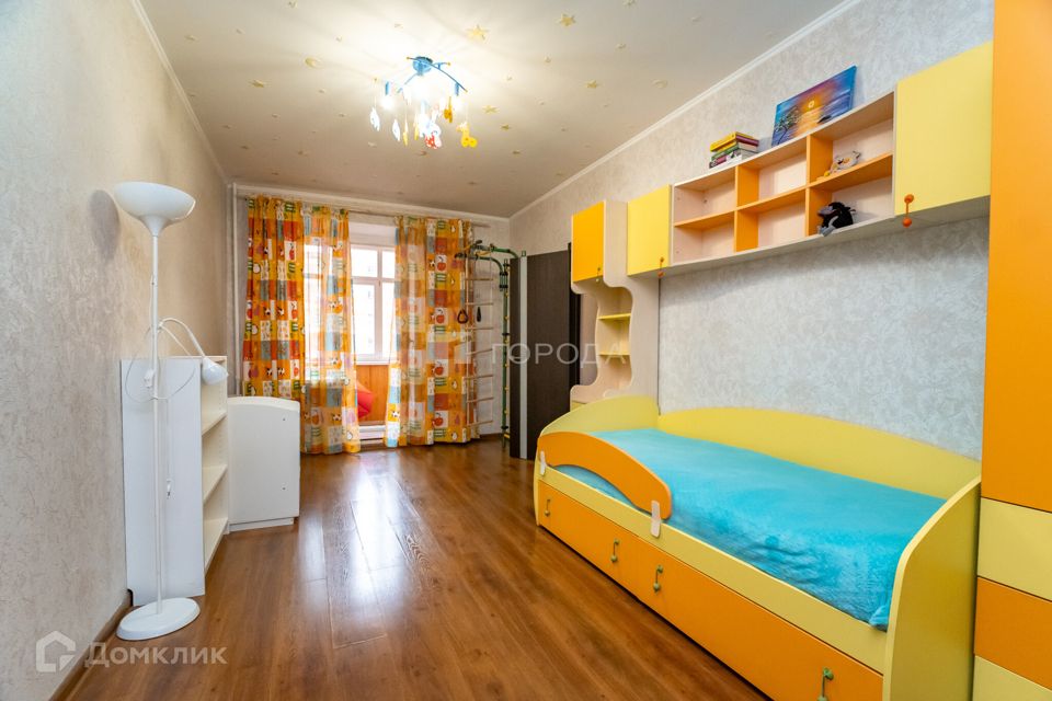 Сдаётся 2-комнатная квартира, 65.5 м²