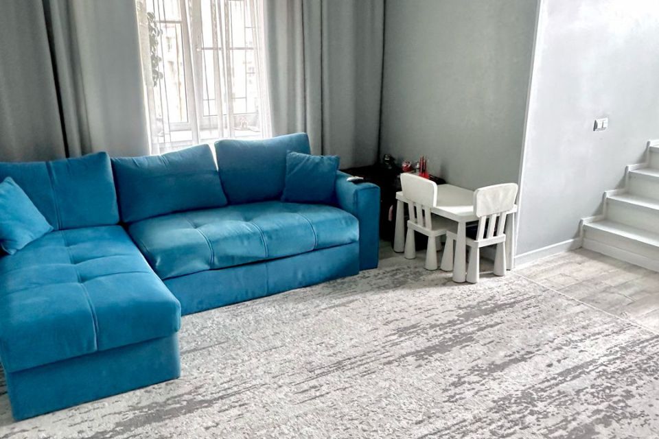 Продаётся 3-комнатная квартира, 96 м²