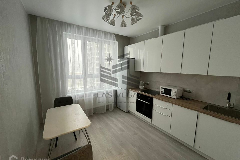 Сдаётся 1-комнатная квартира, 38 м²