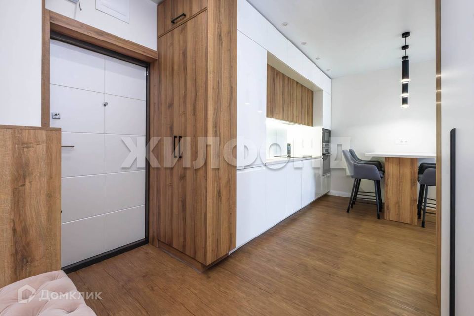 Продаётся 2-комнатная квартира, 62.8 м²