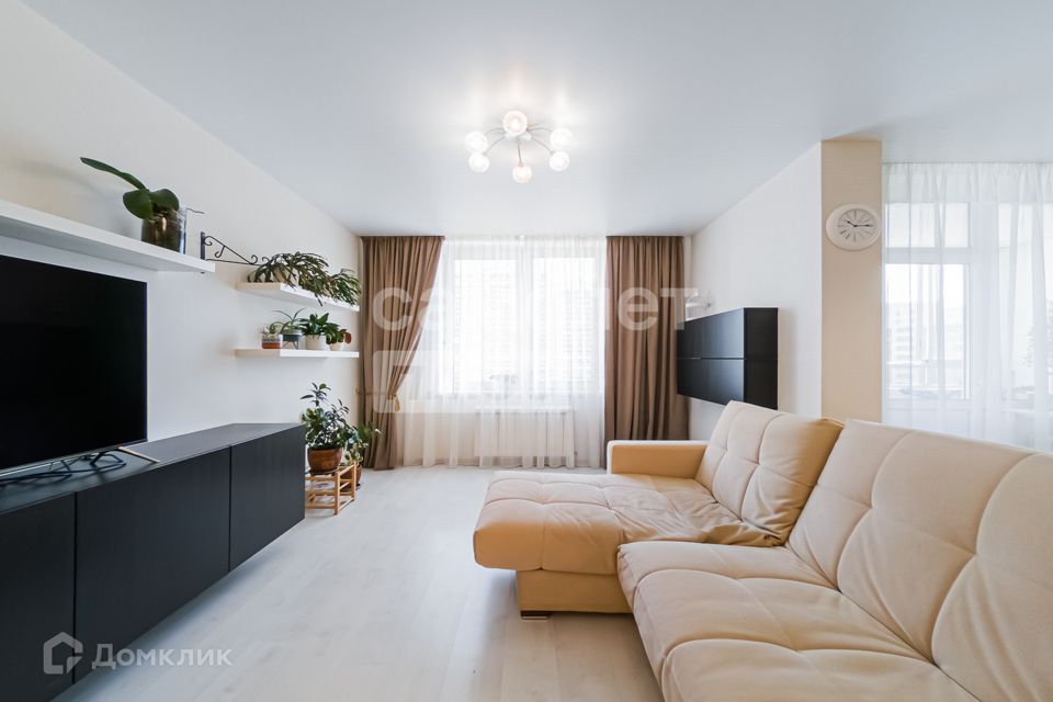 Продаётся 3-комнатная квартира, 104 м²
