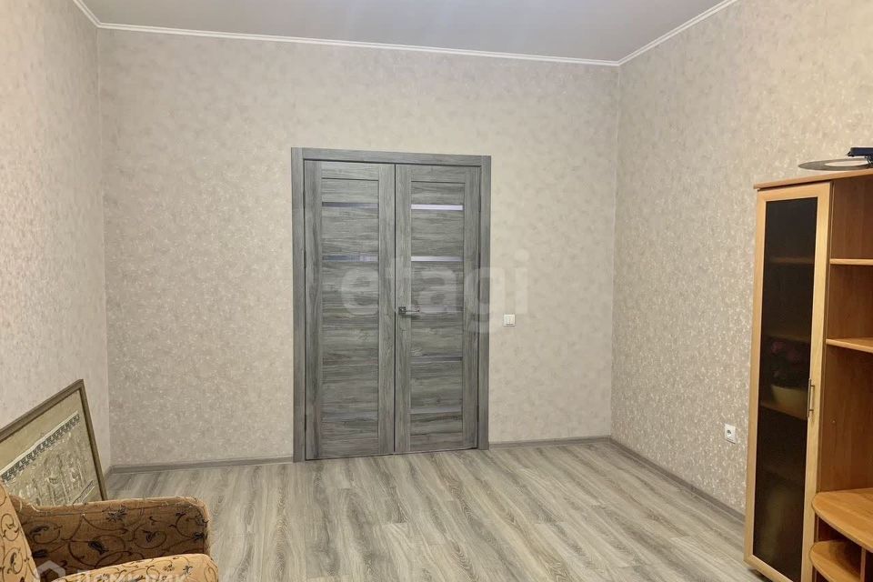Продаётся 1-комнатная квартира, 42.6 м²