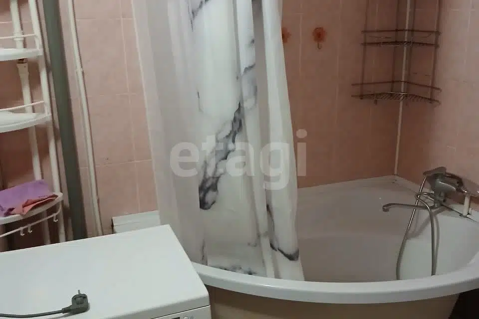 Продаётся 2-комнатная квартира, 65.6 м²