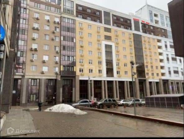 Продаётся 3-комнатная квартира, 105 м²