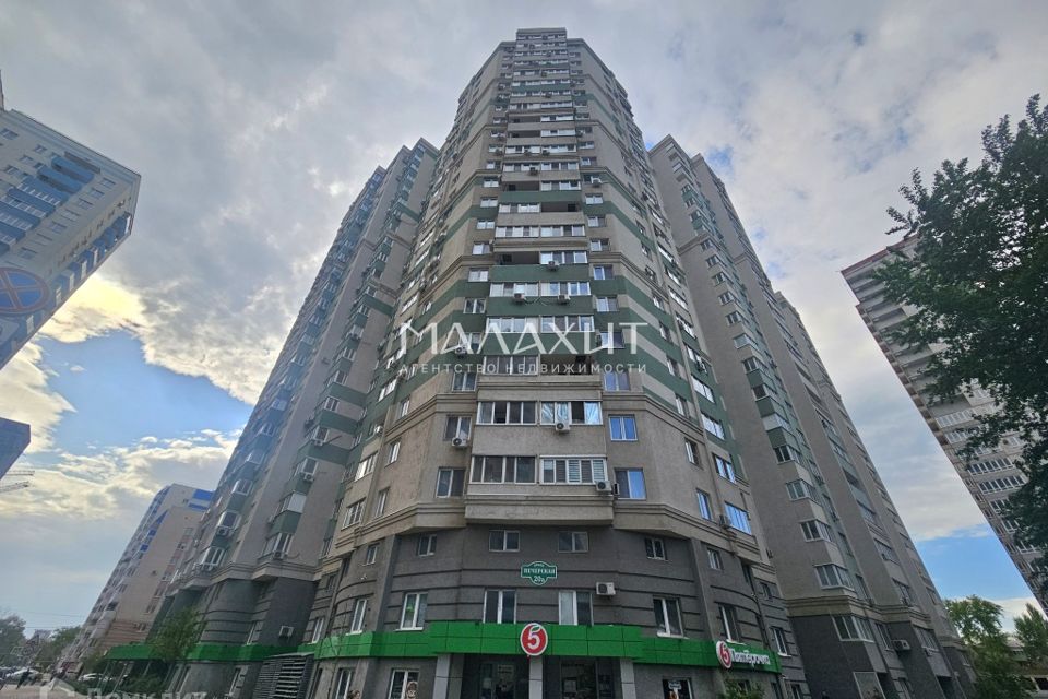 Продаётся 2-комнатная квартира, 72 м²