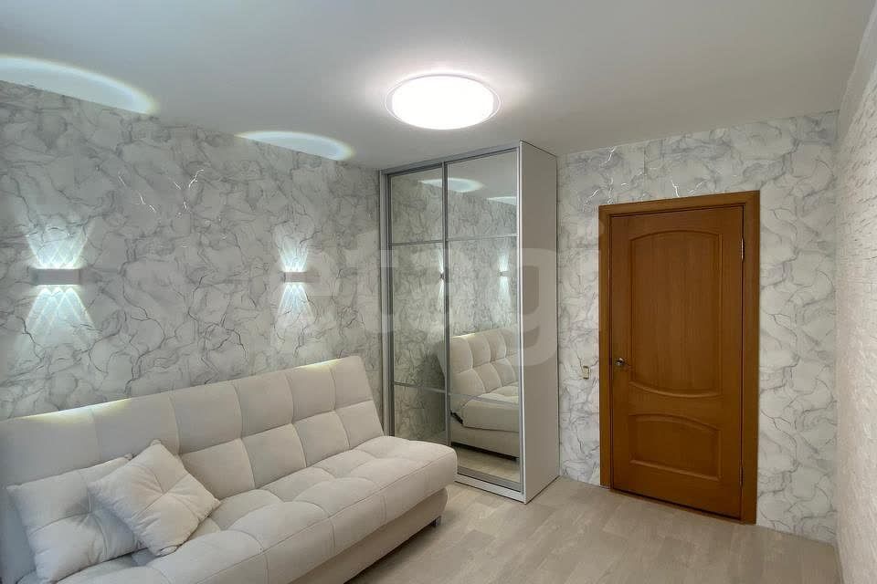 Продаётся 3-комнатная квартира, 58.2 м²