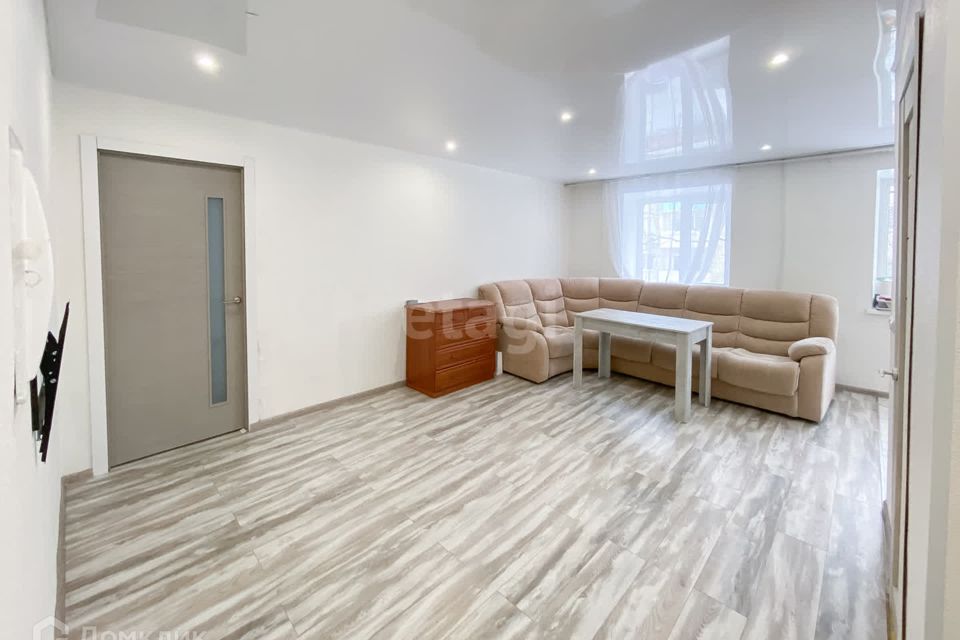 Сдаётся 2-комнатная квартира, 54.5 м²